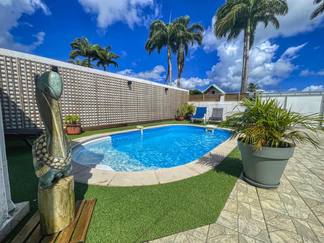 21.Location villa piscine St François Guadeloupe_Piscine